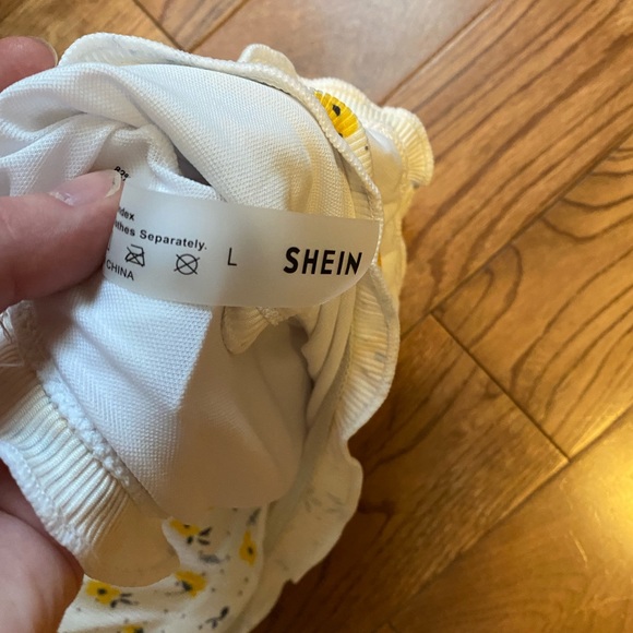 Shein bikini - Picture 4 of 4